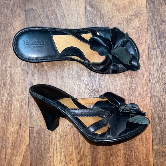 Born Crown Layla Leather Floral Heels - Picture 1 of 14